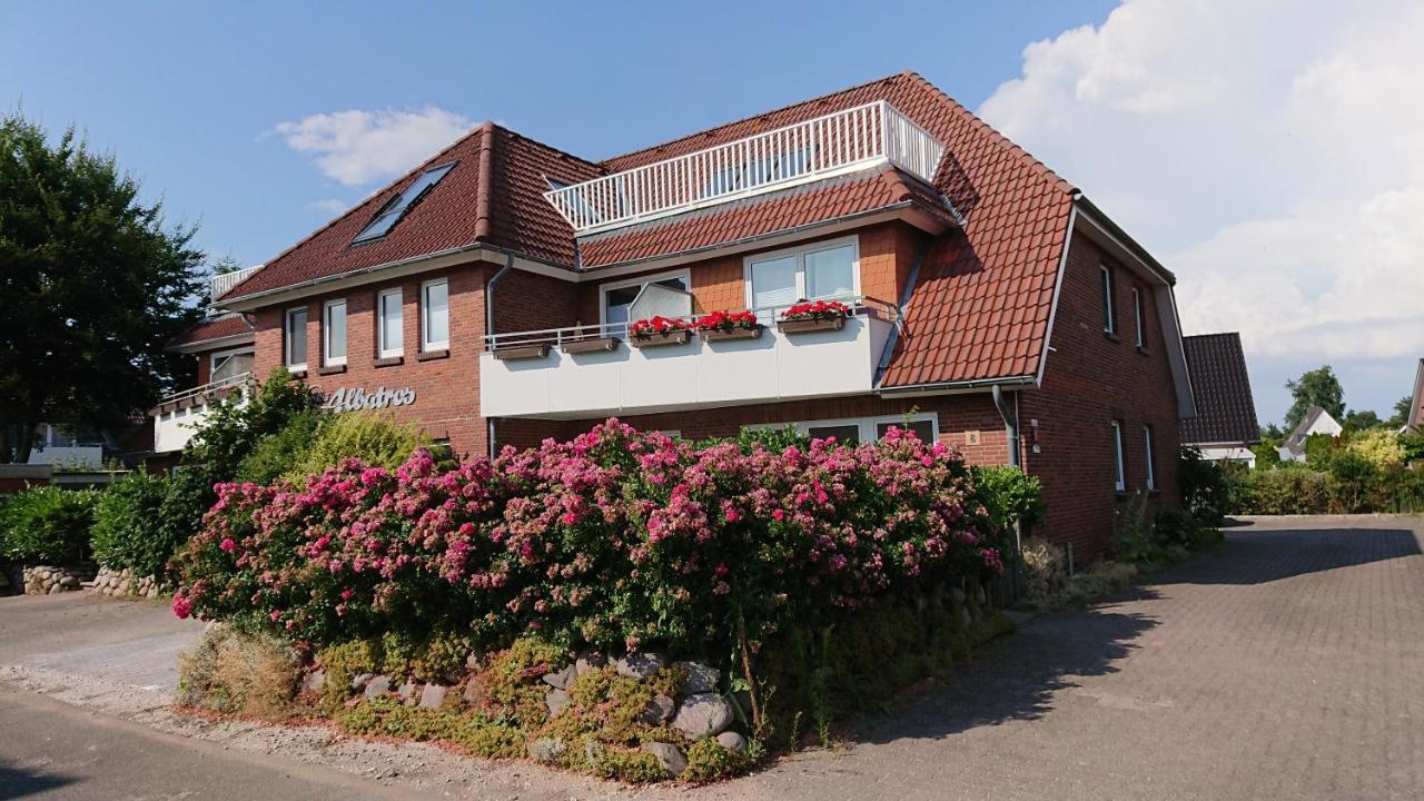 Moderne Wohnung Mit Privatpool Büsum Екстериор снимка